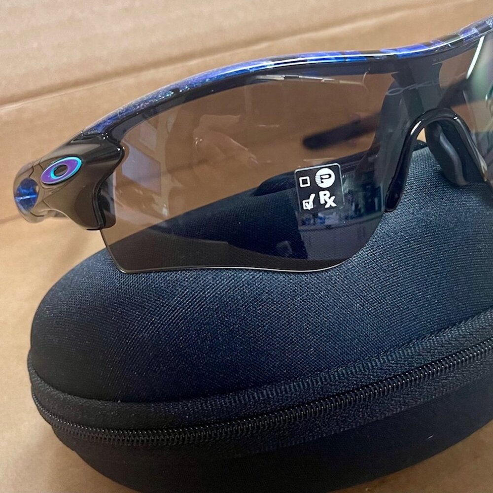 New Oakley RadarLock Sunglasses (Prizm lens)